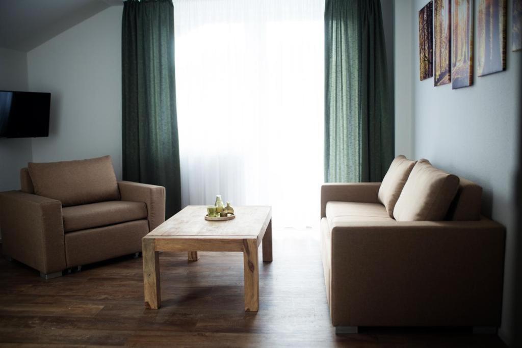 Auerhahn Nest Hotel บาดวิลด์บาด ภายนอก รูปภาพ